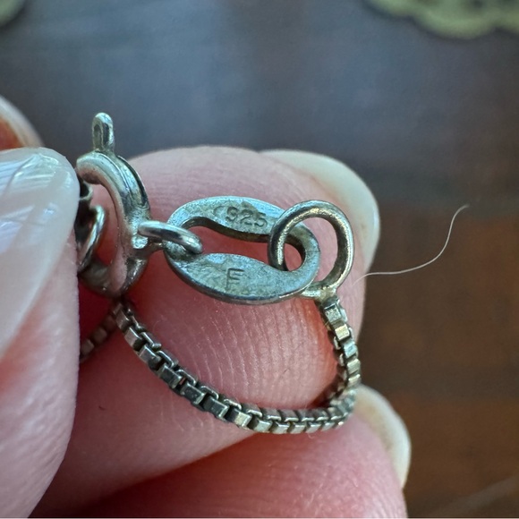 925 Sterling Pearl Pendant Necklace - Picture 4 of 5